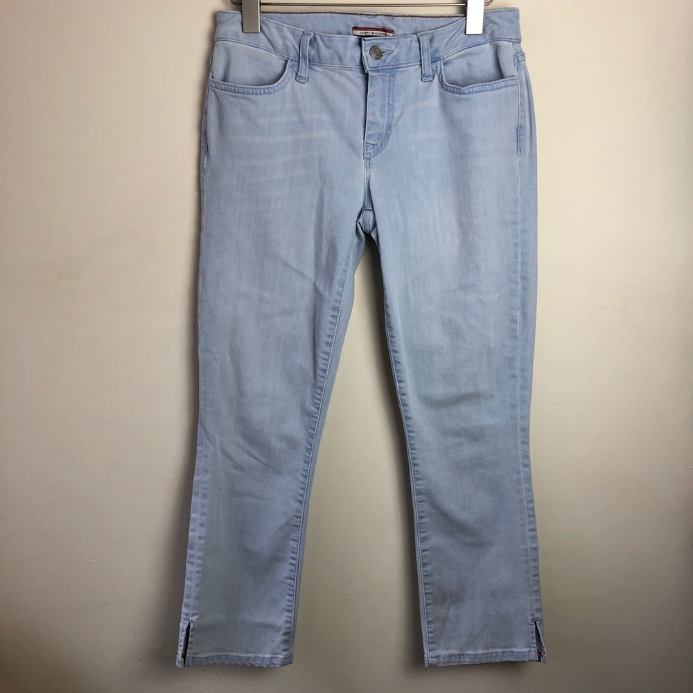 Tommy Hilfiger Size 4 Crop Straight Light Jeans